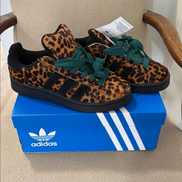 New Adidas Campus 00s Leopard Print
Black - JH9768 - Picture 2 of 8